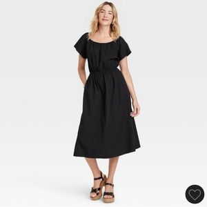 Woman’s Short Sleeve Back Cutout Dress